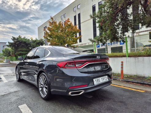 Hyundai Grandeur 3.0 Exclusive Special — пробег 64 882 км — фото 2 из 5