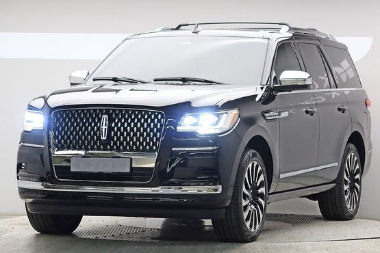 Lincoln Navigator 3.5L Black Label — пробег 26 546 км — фото 1 из 5