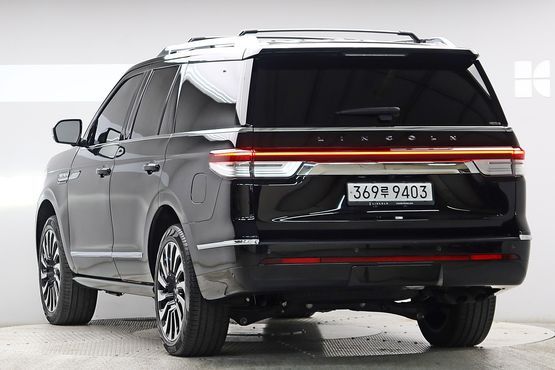 Lincoln Navigator 3.5L Black Label — пробег 26 546 км — фото 2 из 5