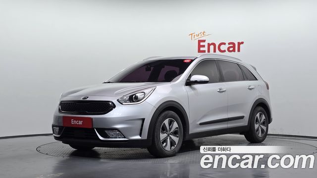 Kia Niro Prestige — пробег 111 693 км — фото 1 из 5