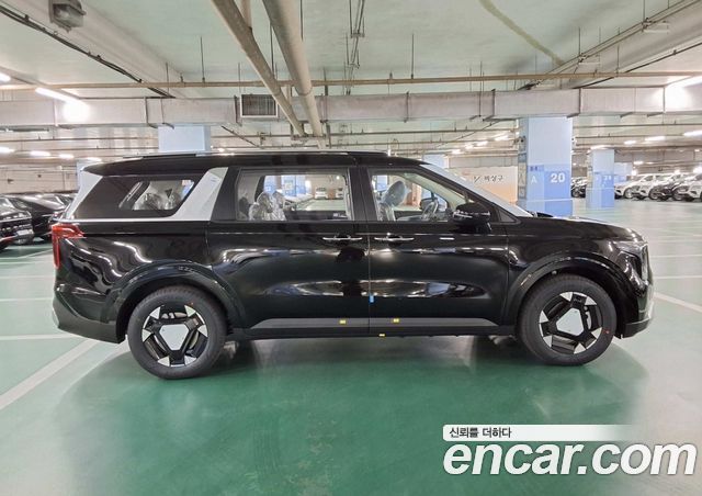 Kia Carnival HEV 9 seater Prestige — пробег 1 км — фото 5 из 5