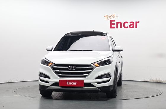 Hyundai Tucson Diesel 2.0 2WD Style — пробег 121 576 км — фото 3 из 5
