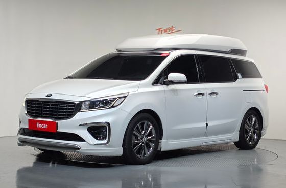 Kia Carnival 9-Seater Hi-Limousine Prestige — пробег 89 927 км — фото 1 из 5