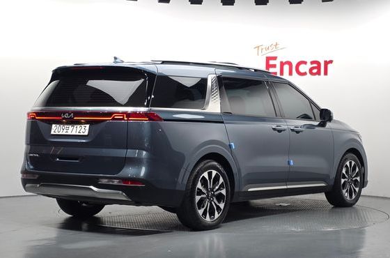 Kia Carnival Diesel 9-Seater Signature — пробег 57 162 км — фото 2 из 5