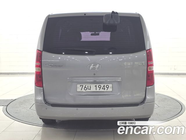 Hyundai Starex 12-Seater Wagon CVX Deluxe — пробег 163 800 км — фото 5 из 5