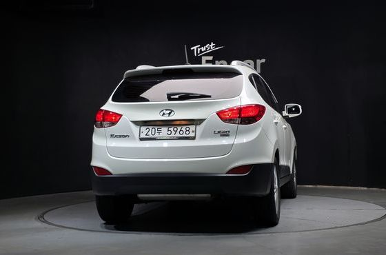 Hyundai Tucson Diesel 2WD LX20 Smart-Pack — пробег 134 813 км — фото 4 из 5