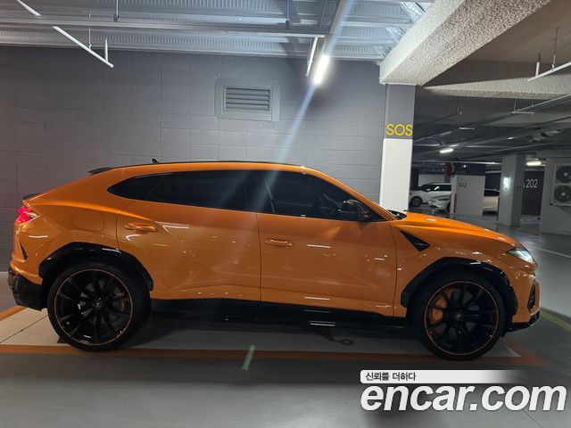 Lamborghini Urus 4.0 V8 — пробег 22 470 км — фото 4 из 5