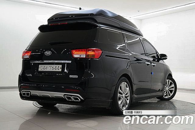 Kia Carnival 9-seater Hi-Limousine Prestige — пробег 134 847 км — фото 4 из 5