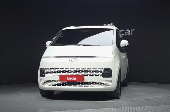 Hyundai Staria 4WD Tourer 9-Seater Modern — пробег 83 075 км — фото 3 из 5
