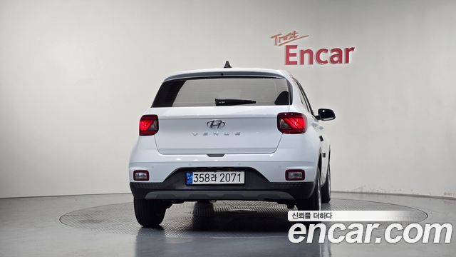 Hyundai Venue из Кореи Encar