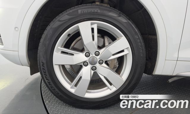 Audi Q5 40 TDI Quattro Premium — пробег 95 254 км — фото 5 из 5