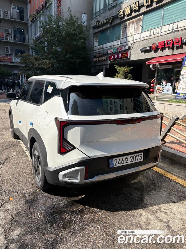 Kia Seltos Gasoline 1.6T 2WD Trendy — пробег 800 км — фото 5 из 5