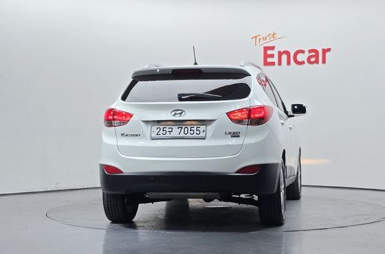 Hyundai Tucson Diesel 2WD LX20 Premier — пробег 150 664 км — фото 4 из 5