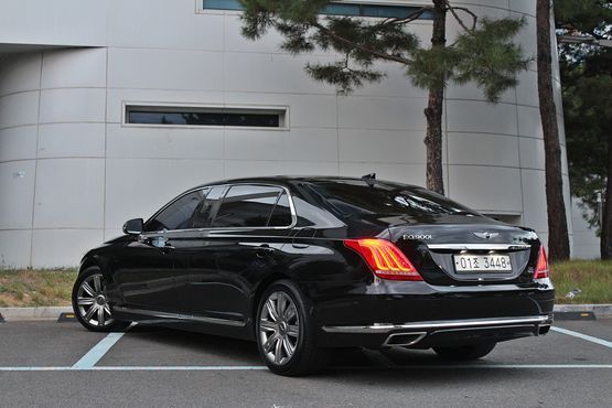 Genesis EQ900 5.0 GDI AWD Limousine Prestige — пробег 163 900 км — фото 5 из 5