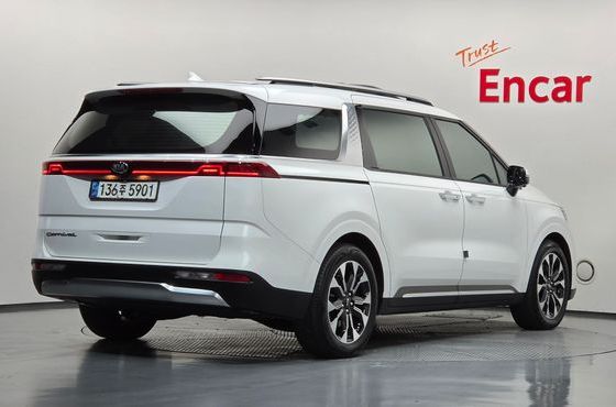 Kia Carnival Diesel 9-Seater Signature — пробег 35 256 км — фото 2 из 5