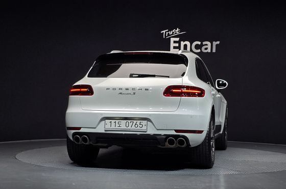 Porsche Macan 3.0 S Diesel 95B — пробег 111 035 км — фото 4 из 5