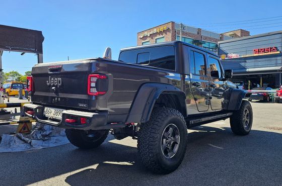 Jeep Gladiator 3.6 Rubicon — пробег 45 170 км — фото 3 из 5