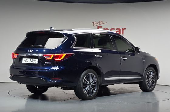 Infiniti QX60 3.5 AWD — пробег 46 363 км — фото 2 из 5