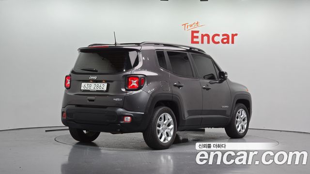 Jeep Renegade 2.4 Longitude High — пробег 16 167 км — фото 2 из 5