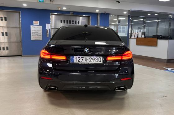 BMW 5-Series 520i M Sport — пробег 89 618 км — фото 4 из 5