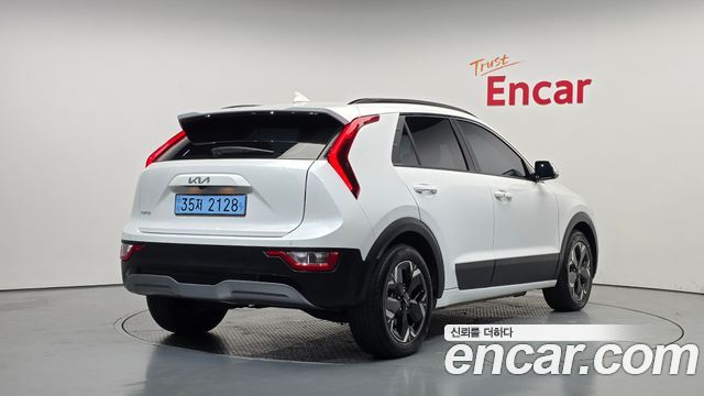 Kia Niro Air — пробег 49 847 км — фото 2 из 5