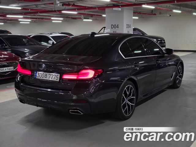 BMW 5-Series 530e M Sport — пробег 67 018 км — фото 2 из 5