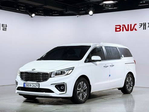 Kia Carnival 9-Seater Luxury — пробег 156 890 км — фото 1 из 5