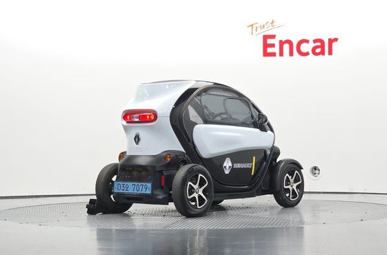 Renault (Samsung) Twizy Intens(2-seater) — пробег 7 514 км — фото 2 из 5