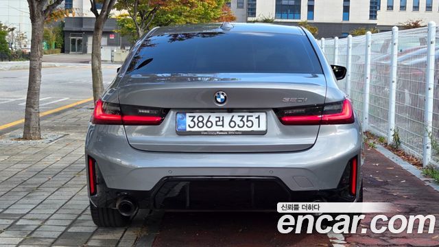 BMW 3-Series 320i M Sport — пробег 4 435 км — фото 4 из 5