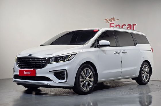 Kia Carnival 9-Seater Noblesse — пробег 108 741 км — фото 1 из 5