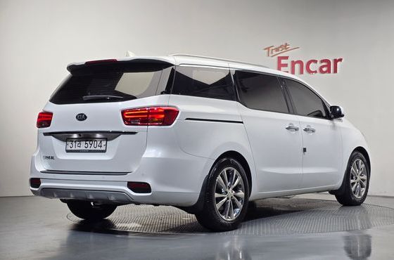 Kia Carnival 9-Seater Noblesse — пробег 108 741 км — фото 2 из 5
