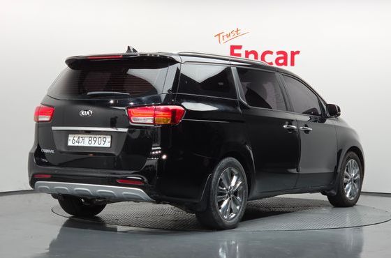 Kia Carnival 9-seater Prestige — пробег 127 464 км — фото 2 из 5