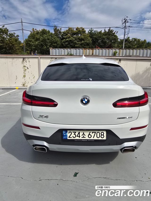 BMW X4 xDrive20i xLine — пробег 42 400 км — фото 5 из 5