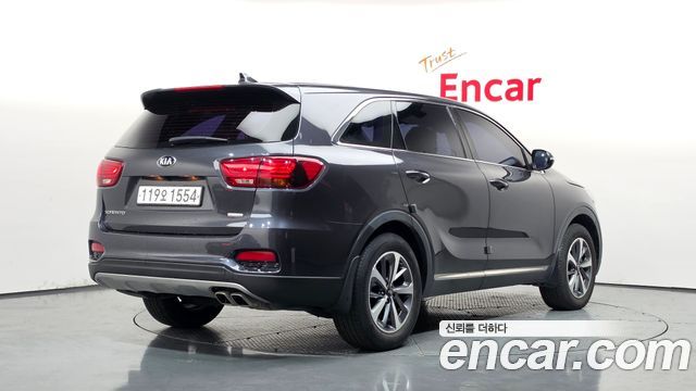 Kia Sorento Diesel 2.0 2WD Luxury — пробег 126 817 км — фото 2 из 5