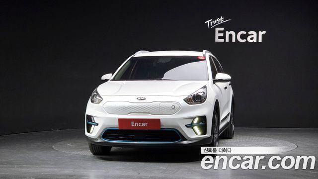 Kia Niro Prestige — пробег 191 542 км — фото 3 из 5