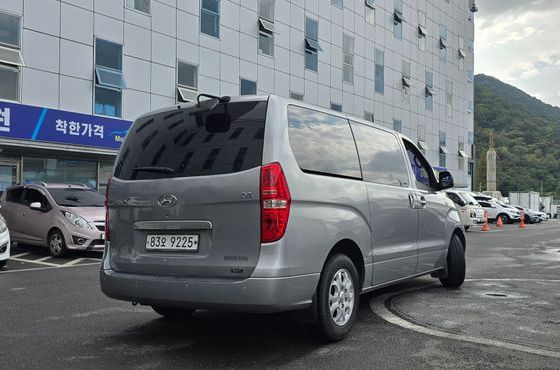 Hyundai Starex 3-Seater VAN CVX Deluxe — пробег 184 818 км — фото 5 из 5