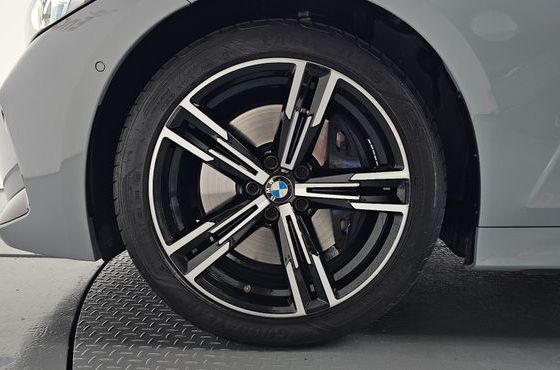 BMW 3-Series 320i M Sport — пробег 22 689 км — фото 5 из 5