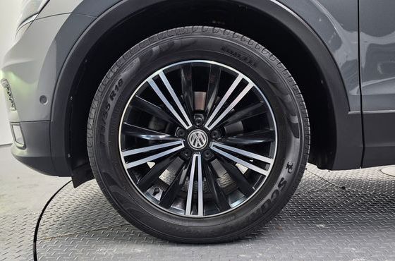 Volkswagen Tiguan 2.0 TDI Prestige — пробег 44 373 км — фото 5 из 5