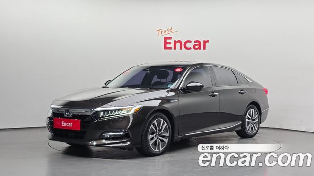 Honda Accord 2.0 Hybrid Touring — пробег 74 306 км — фото 1 из 5