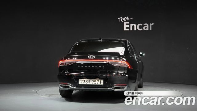 Hyundai Grandeur из Кореи Encar