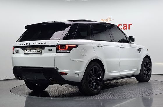 Land Rover Range Rover Sport 3.0 SDV6 AB Dynamic — пробег 136 593 км — фото 3 из 5