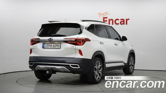Kia Seltos из Кореи Encar