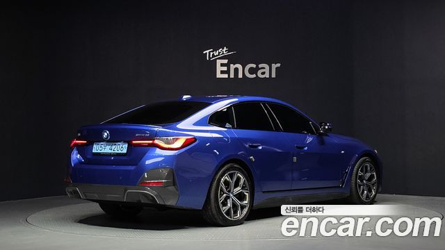 BMW i4 eDrive40 M Sports Pro — пробег 54 808 км — фото 2 из 5