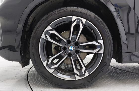 BMW X1 sDrive 20i M Sport — пробег 28 016 км — фото 5 из 5