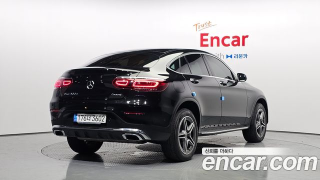 Mercedes-Benz GLC-Class GLC300e 4MATIC Coupe — пробег 104 147 км — фото 2 из 5