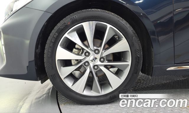 Kia K5 из Кореи Encar