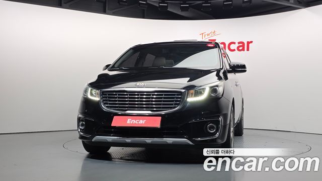 Kia Carnival 9-seater Prestige — пробег 67 731 км — фото 3 из 5