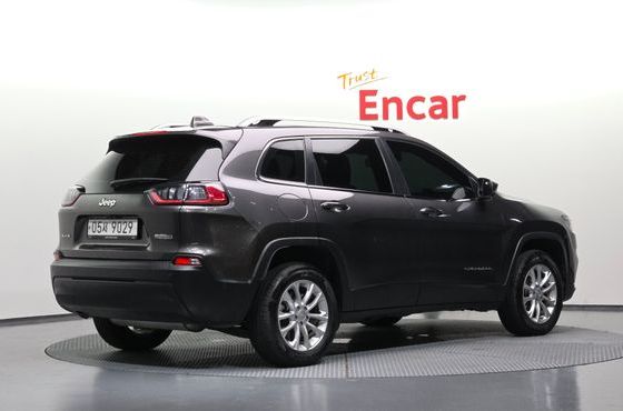 Jeep Cherokee 2.4 Longitude High AWD — пробег 55 320 км — фото 2 из 5