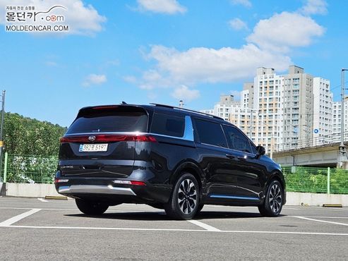 Kia Carnival Diesel 9-Seater Signature — пробег 65 904 км — фото 4 из 5