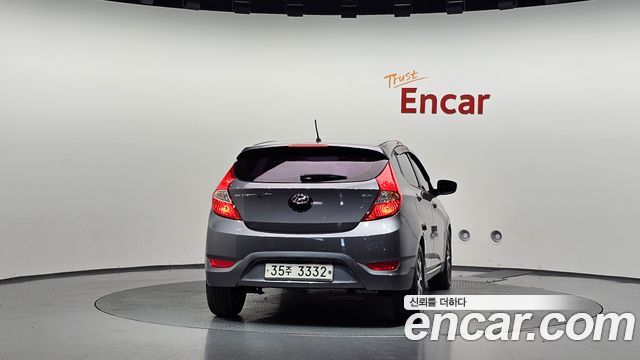 Hyundai Accent WIT 1.6 GDI Premium — пробег 129 401 км — фото 4 из 5